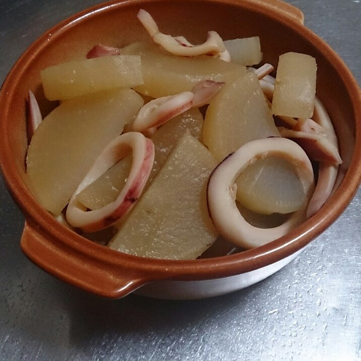 大根とイカの煮物